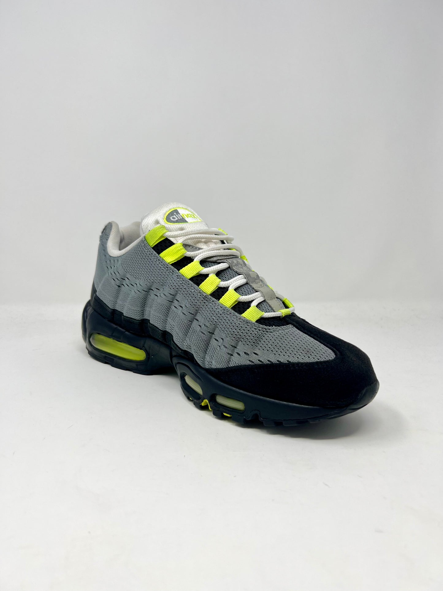 Nike Air Max 95 EM Volt UK8.5