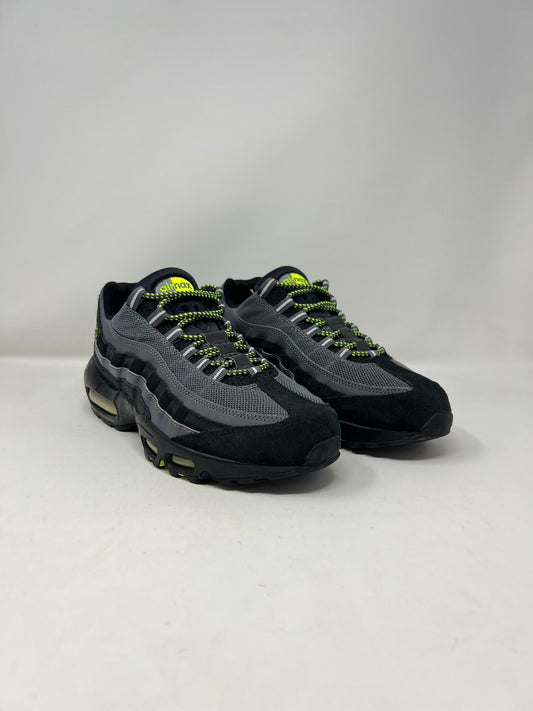 Nike Air Max 95 Anthracite Volt UK8.5