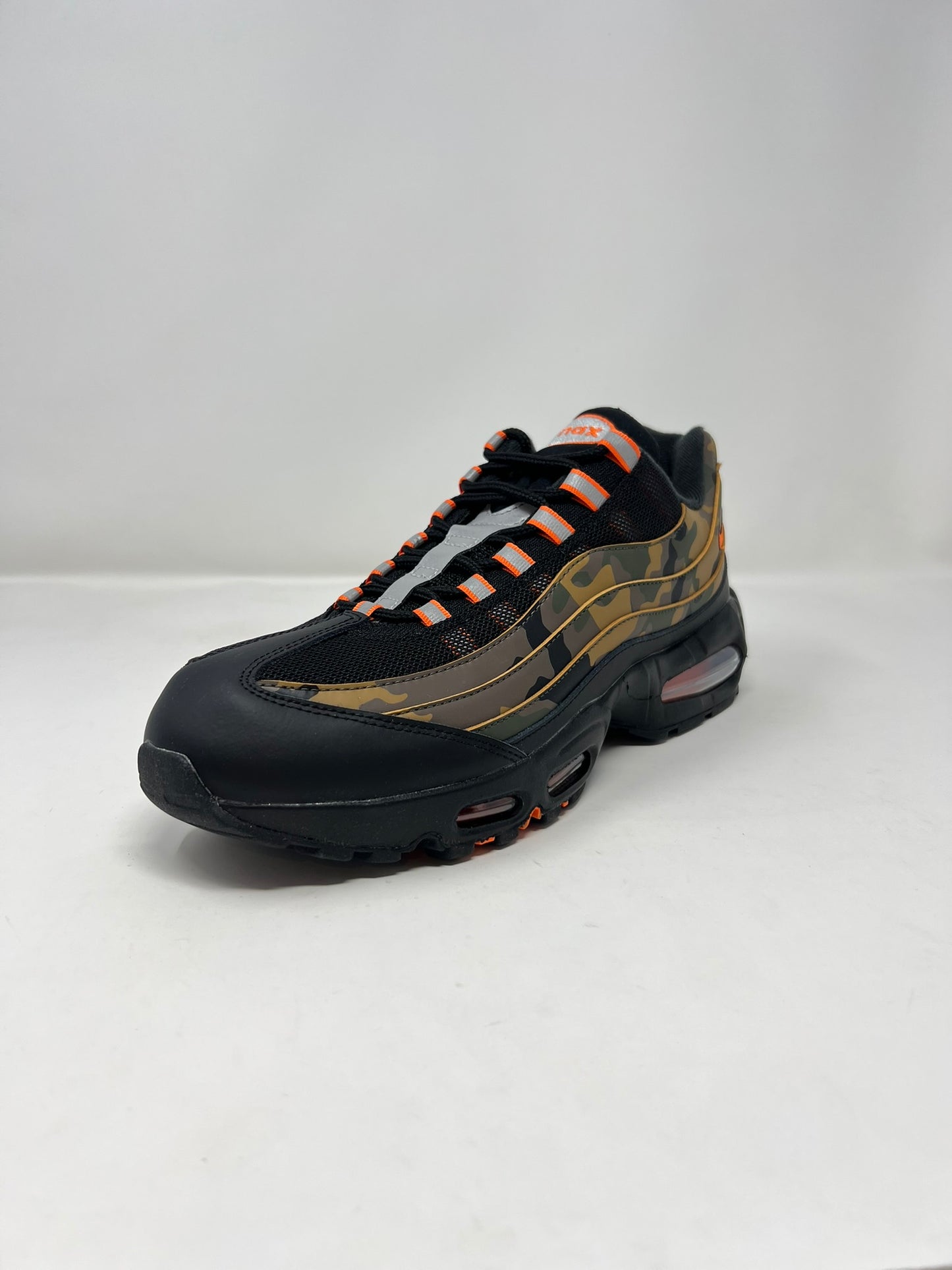 Nike Air Max 95 Safety Orange Camo UK10.5 Brand New