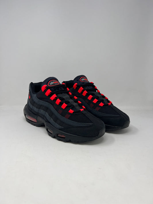 Nike Air Max 95 Black Laser Crimson UK9