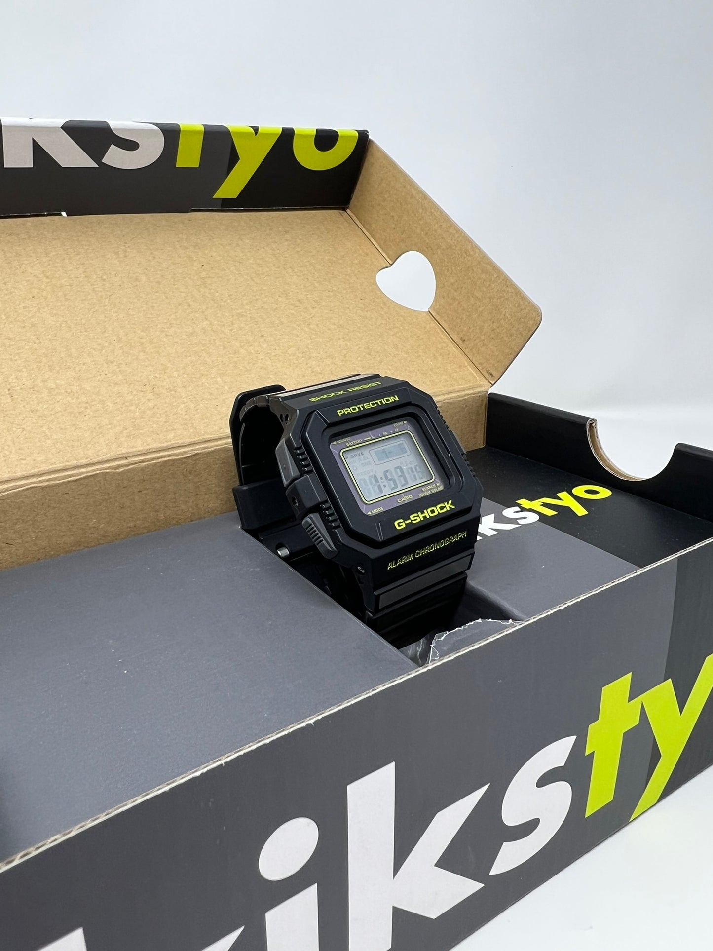 KIKS TYO 25th Anniversary Limited OG Neon 95 G-SHOCK Brand New