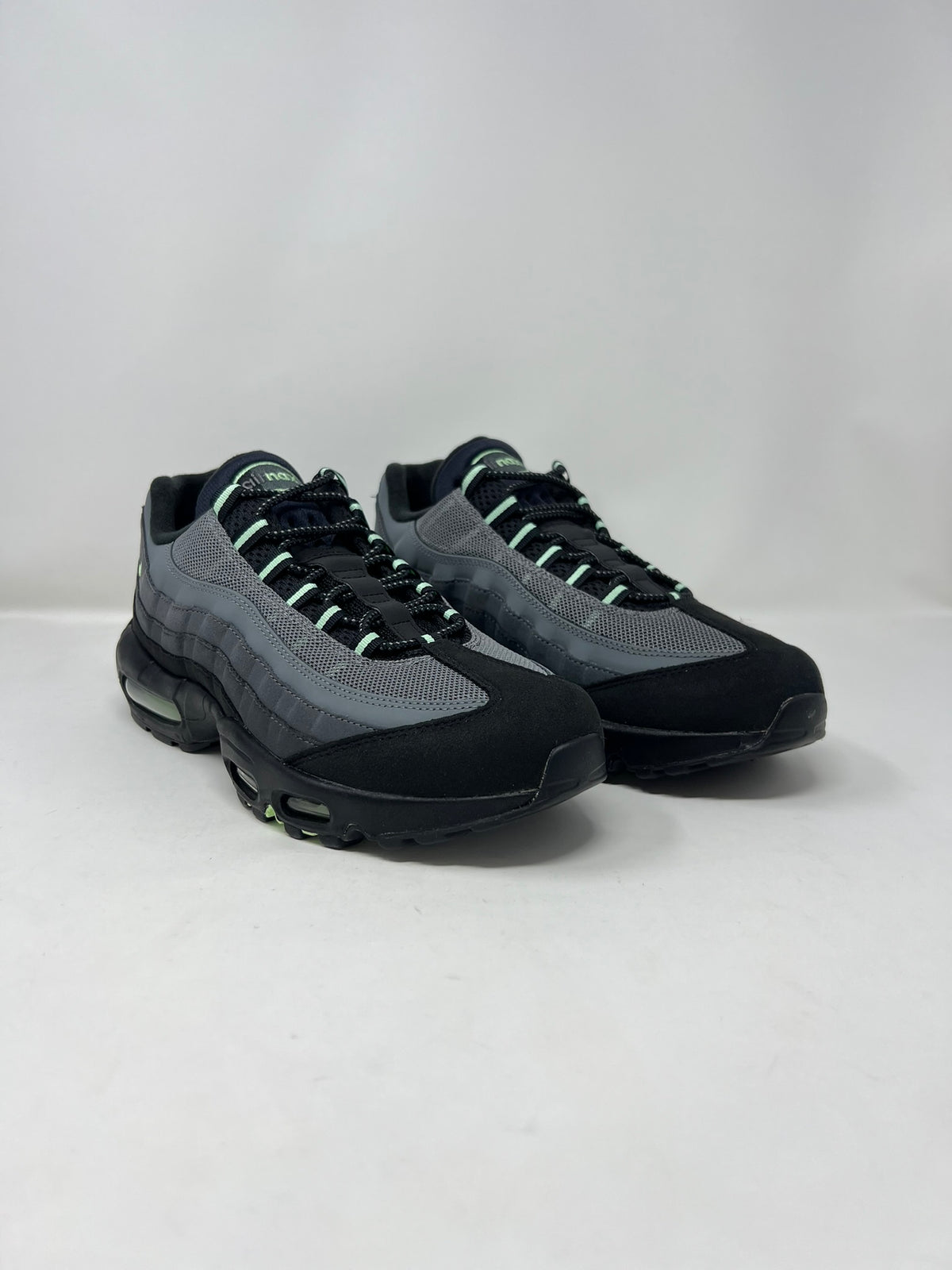 Nike Air Max 95 Vapour Green UK9 Brand New