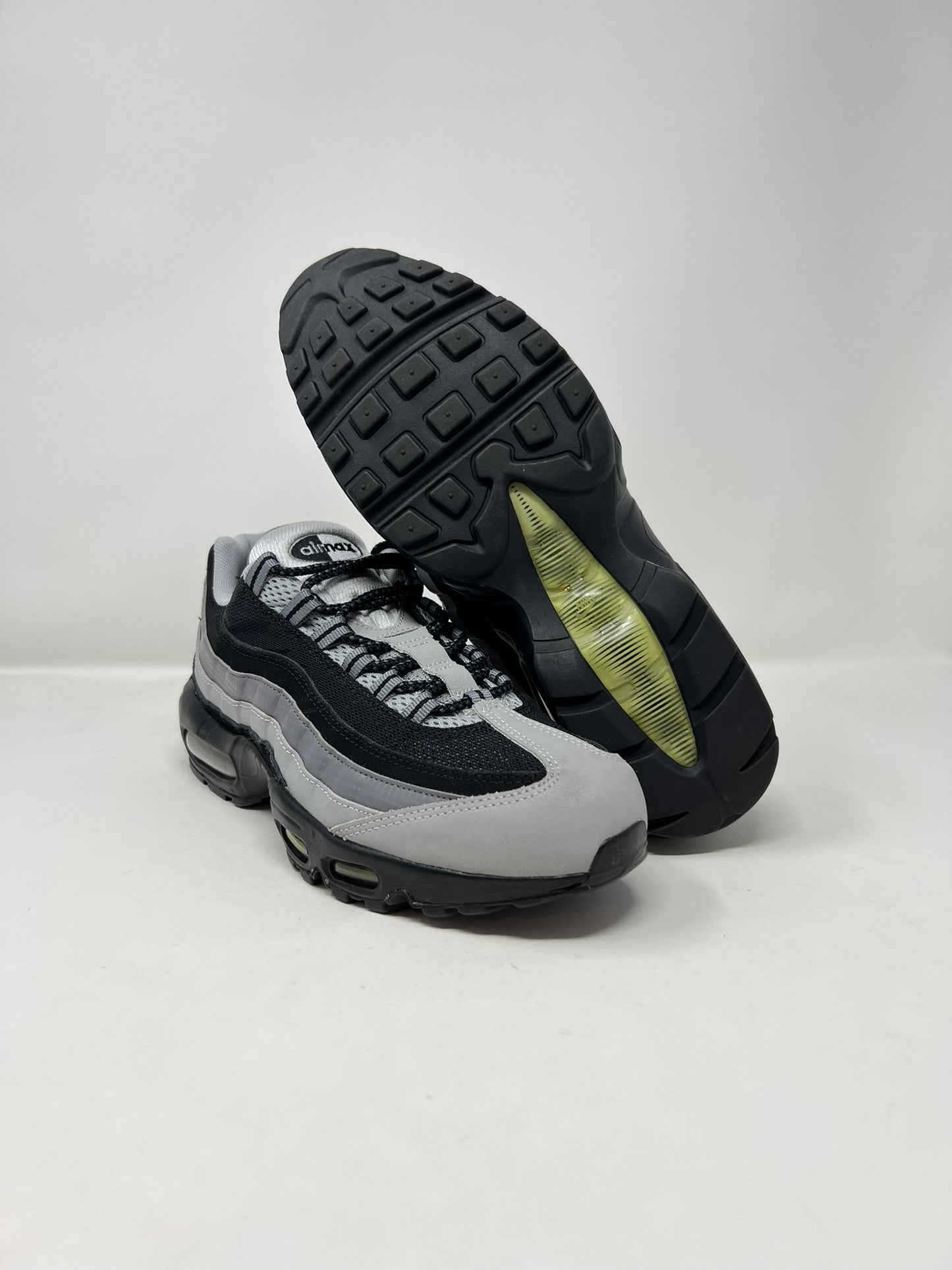 Nike Air Max 95 Black/Wolf Grey UK9 Brand New
