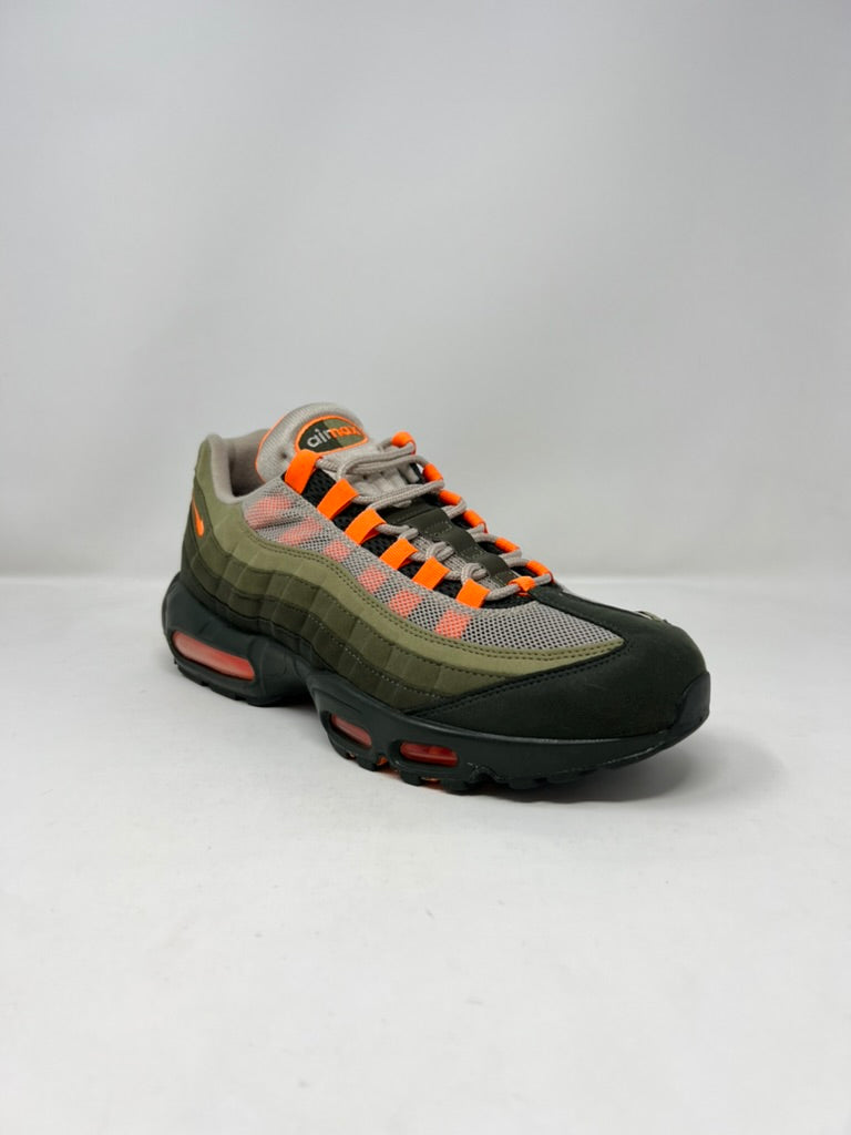 Nike Air Max 95 Total Orange UK10