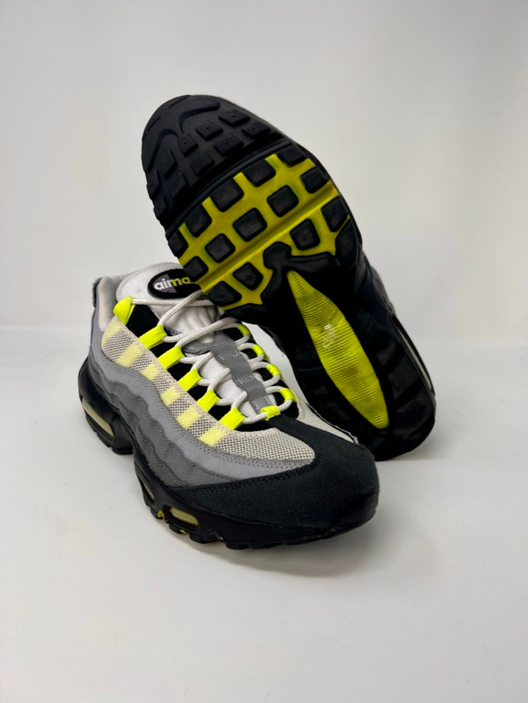 Nike Air Max 95 Patch Neon